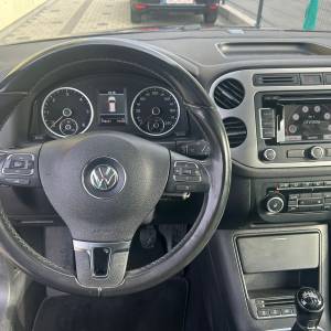 VW Tiguan 2,0TDI Life oprema, panorama, xsenon, park-pilot, navigacia