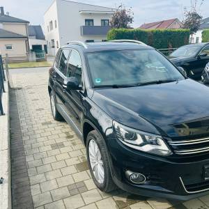 VW Tiguan 2,0TDI Life oprema, panorama, xsenon, park-pilot, navigacia