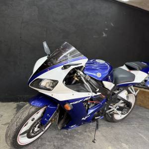 Yamaha YZF R1