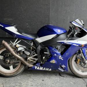 Yamaha YZF R1