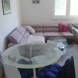 Zagreb - Vukomerec ( Kampus ) 2-sobni stan 44m2, 2.kat, lift, loggia