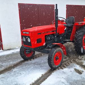 ZETOR  4911