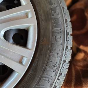 Zimske gume na čeličnim felgama Semperit 195/65/15 4 kom za Octaviu