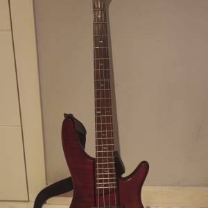 Bass Ibanez SR700