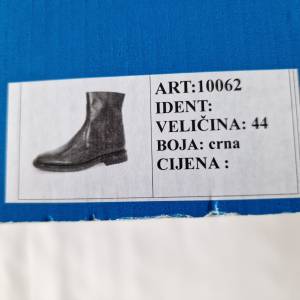 BOROVO crne kožne čizme (44)