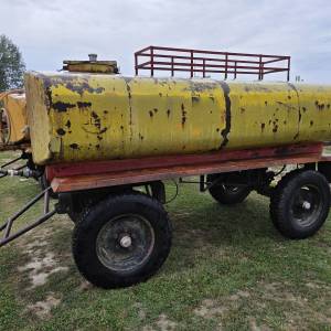 CISTERNA 5000L ZA NAFTU ILI VODU