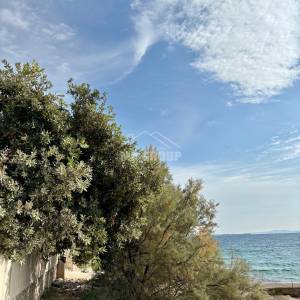 DVOSOBAN APARTMAN - VRT I 2 PARKIRNA MJESTA, 150 M OD PLAŽE, PETRČANE