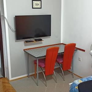 Garsonjera Karlovac  Luščić 5. kat lift centralno grijanje