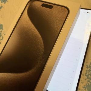 iPhone 15 pro max 256 natural titanium