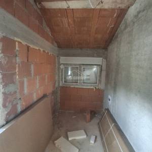 JEDNOSOBNI I DVOSOBNI APARTMAN, MIRNA I TIHA POZICIJA, VRSI