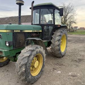 John Deere 3350