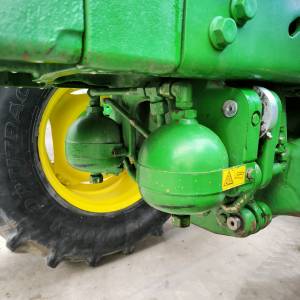 John deere 6820