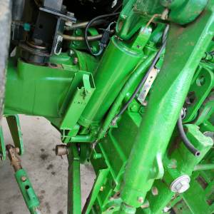 John deere 6820