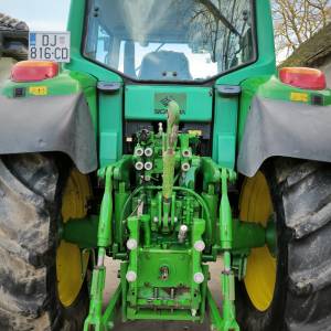John deere 6820