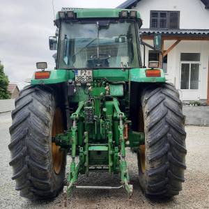 John Deere 7700