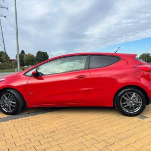 Kia Pro Ceed 1.6 CRDi, 2014g, 150000km, HR auto, servisna, Alu, reg go