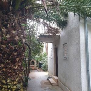 Mali Lošinj - Kuća u zelenoj oazi na površini od 299 m2 u centru!