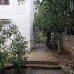 Mali Lošinj - Kuća u zelenoj oazi na površini od 299 m2 u centru!