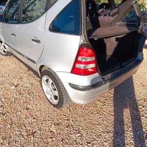 Mercedes- Benz A dizel HDI reg cijelu godinu klima vrlo mala potrošnja