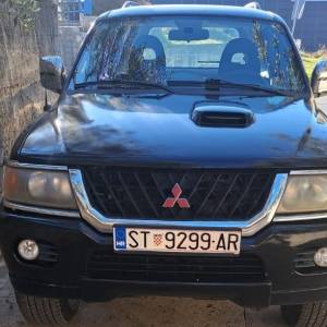 Mitshubishi Pajero Sport 2.5 TD