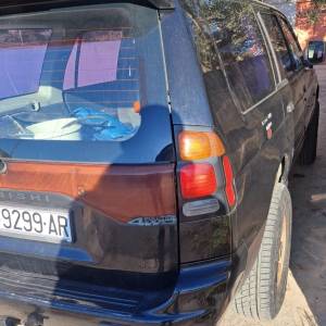 Mitshubishi Pajero Sport 2.5 TD