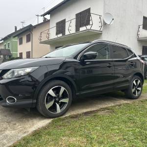 Nissan Qashqai 1,6 dCi, automatik, 360 kamera, panorama