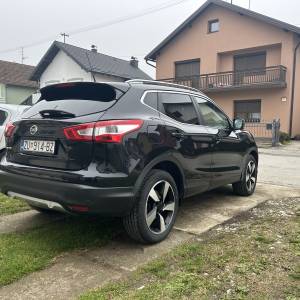 Nissan Qashqai 1,6 dCi, automatik, 360 kamera, panorama