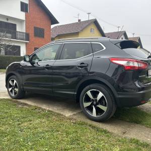 Nissan Qashqai 1,6 dCi, automatik, 360 kamera, panorama