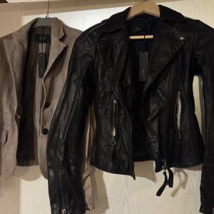 Nove kožne jakne - Mauro Grifoni