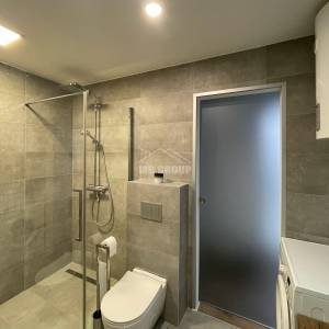 OBITELJSKA VILA S 3 SPAVAĆE SOBE, JEDINSTVENI DIZAJN, BOKANJAC- ZADAR