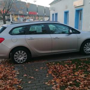 Opel astra sport tourer-karavan
