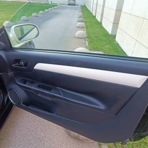 Opel Tigra 1.4 i reg do 11 mj 178000 km 2004 godina mala potrošnja