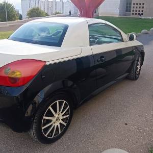 Opel Tigra 1.4 i reg do 11 mj 178000 km 2004 godina mala potrošnja