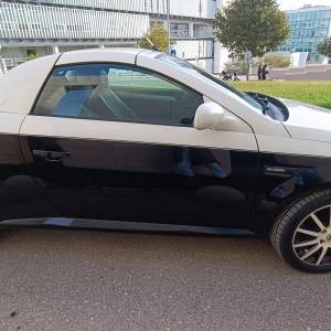 Opel Tigra 1.4 i reg do 11 mj 178000 km 2004 godina mala potrošnja