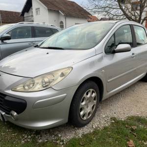Peugeot 307 SW, Benzin-LPG (atest 4/2028.), četiri rezervne felge