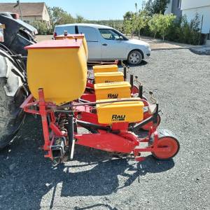 Pneumatska sijačica za kukuruz