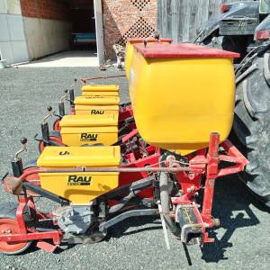 Pneumatska sijačica za kukuruz