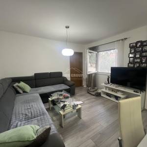 PRILIKA! OBNOVLJENA DVOJNA KUĆA, 400 M OD MORA, GORNJI KARIN