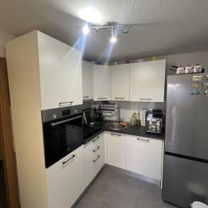 PRILIKA! OBNOVLJENA DVOJNA KUĆA, 400 M OD MORA, GORNJI KARIN