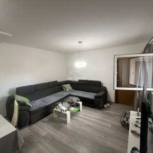 PRILIKA! OBNOVLJENA DVOJNA KUĆA, 400 M OD MORA, GORNJI KARIN