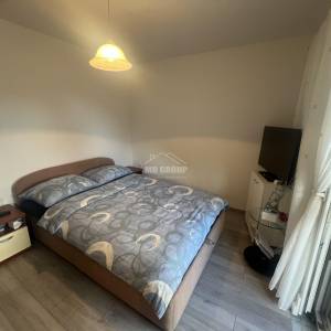 PRILIKA! OBNOVLJENA DVOJNA KUĆA, 400 M OD MORA, GORNJI KARIN