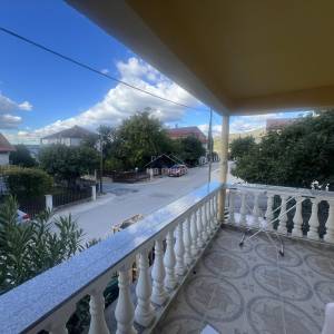 PRILIKA! OBNOVLJENA DVOJNA KUĆA, 400 M OD MORA, GORNJI KARIN