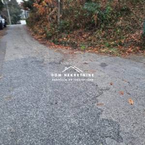 PRODAJE SE GRAĐEVINSKO ZEMLJIŠTE U ZAGREBU GRAČANI