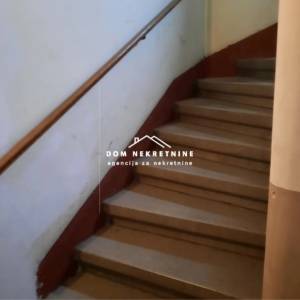 PRODAJE SE KUĆA SA 4 STANA TRNJE ZAGREB