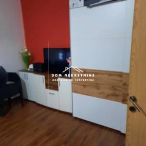 PRODAJE SE KUĆA SA 4 STANA TRNJE ZAGREB