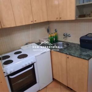 PRODAJE SE KUĆA SA 4 STANA TRNJE ZAGREB