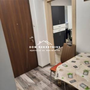 PRODAJE SE KUĆA SA 4 STANA TRNJE ZAGREB