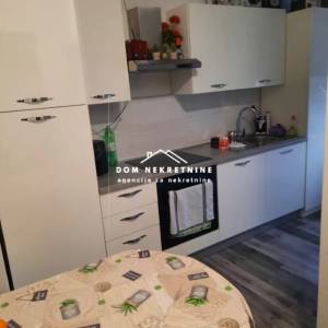 PRODAJE SE KUĆA SA 4 STANA TRNJE ZAGREB