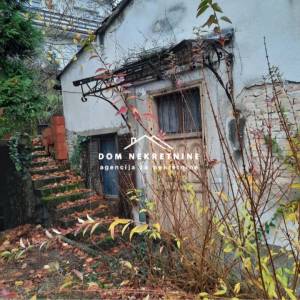 PRODAJE SE KUĆA ZA RUŠENJE NA TOP LOKACIJI U ZAGREBU MLINOVI