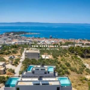 PRODAJE SE LUKSUZNA VILA U MAKARSKOJ